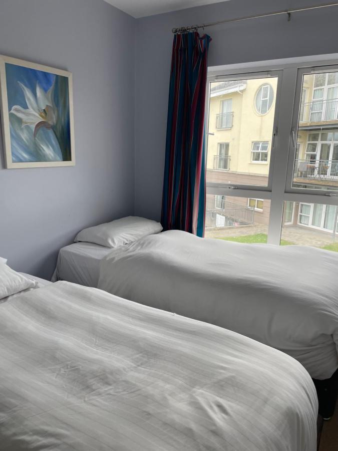 Five Bedroom Waterfront House Carrick on Shannon Екстериор снимка